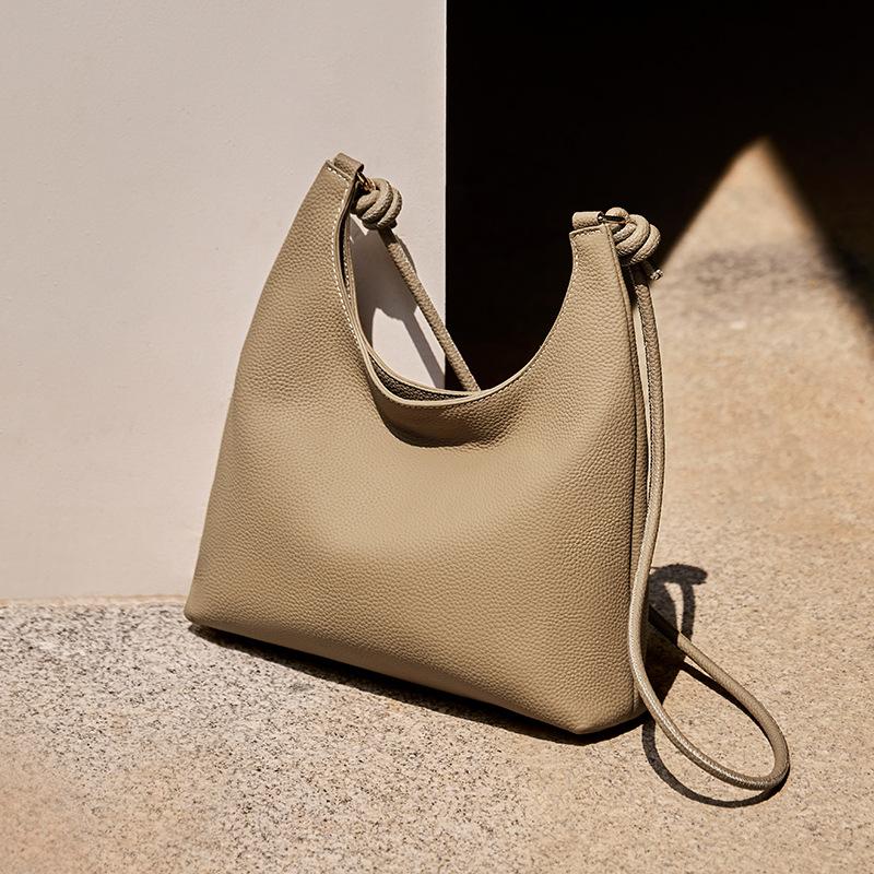 

Mrs. Qiao 2025 New Bag Single Shoulder Bag Women s Tote Bag Daily Commute Versatile Genuine Leather Women s Bag Upper Width24.5CM*Lower W