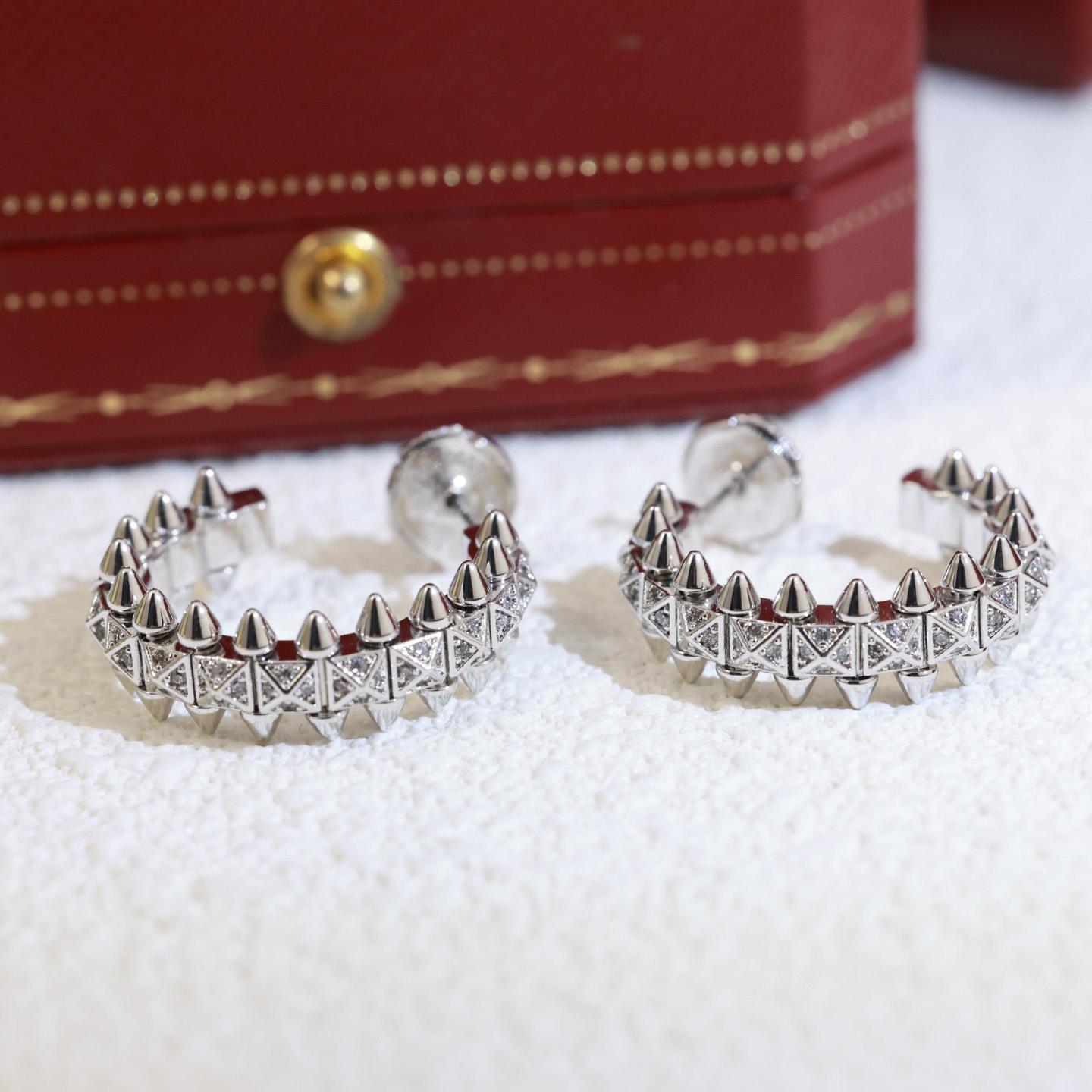 

Заклепки, Сережки Три Кольори V Матеріал Оригінальний Логотип Гальваніка 18K Повсякденний Одяг для Дня Народження Пусети silver