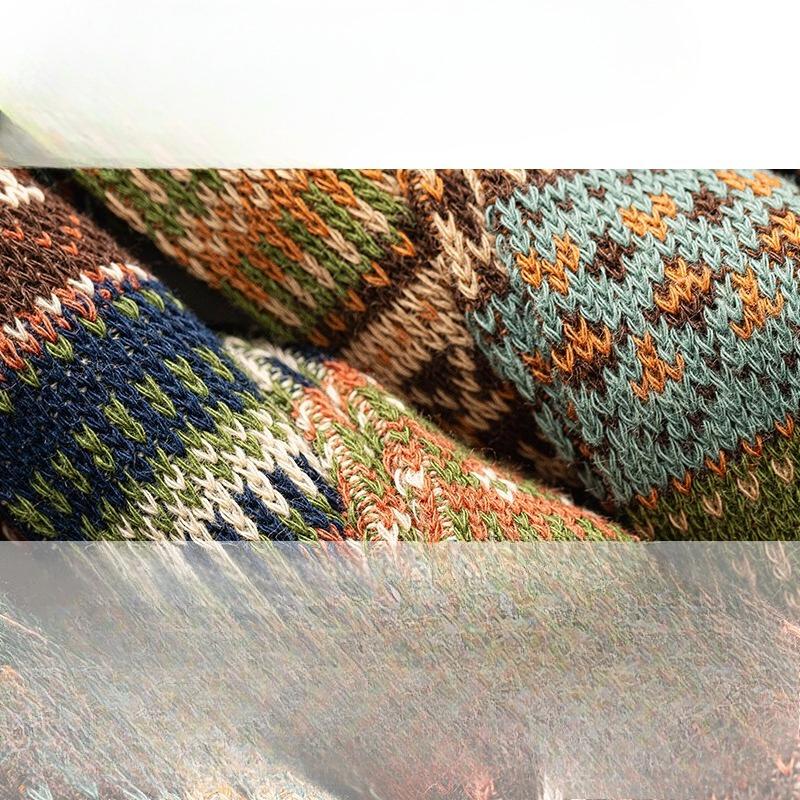 Women's Pair Mid-calf Socks, Retro Ethnic Style Women's Socks, Autumn and Winter Coffee-colored Long Socks