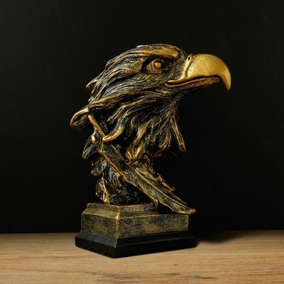 1 PCS Eagle Head Ornament Animal Decoration Ornament Resin Crafts Home Decoration Resin Ornament