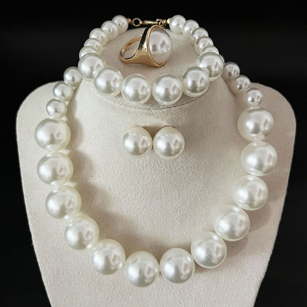 Vintage Style Imitation Pearl Jewelry Set Retro Elegant French Pearl Necklace Valentine‘s Day
