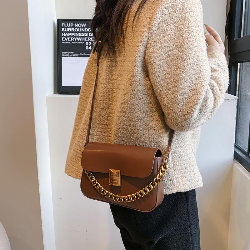 Temperament Commuter Chain Small Bag Women's 2025 Spring New Versatile Messenger Bag Small Square Bag Texture