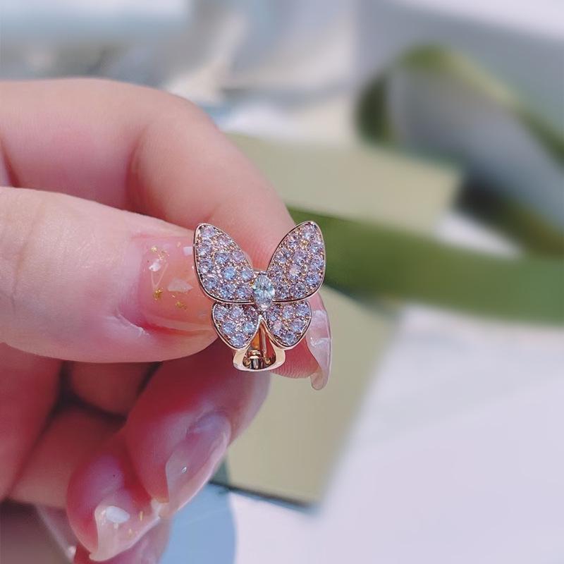 

Кафф на ухо и серьги-пусеты «Бабочка» из розового золота 18 карат и белого золота с бриллиантами розового золота