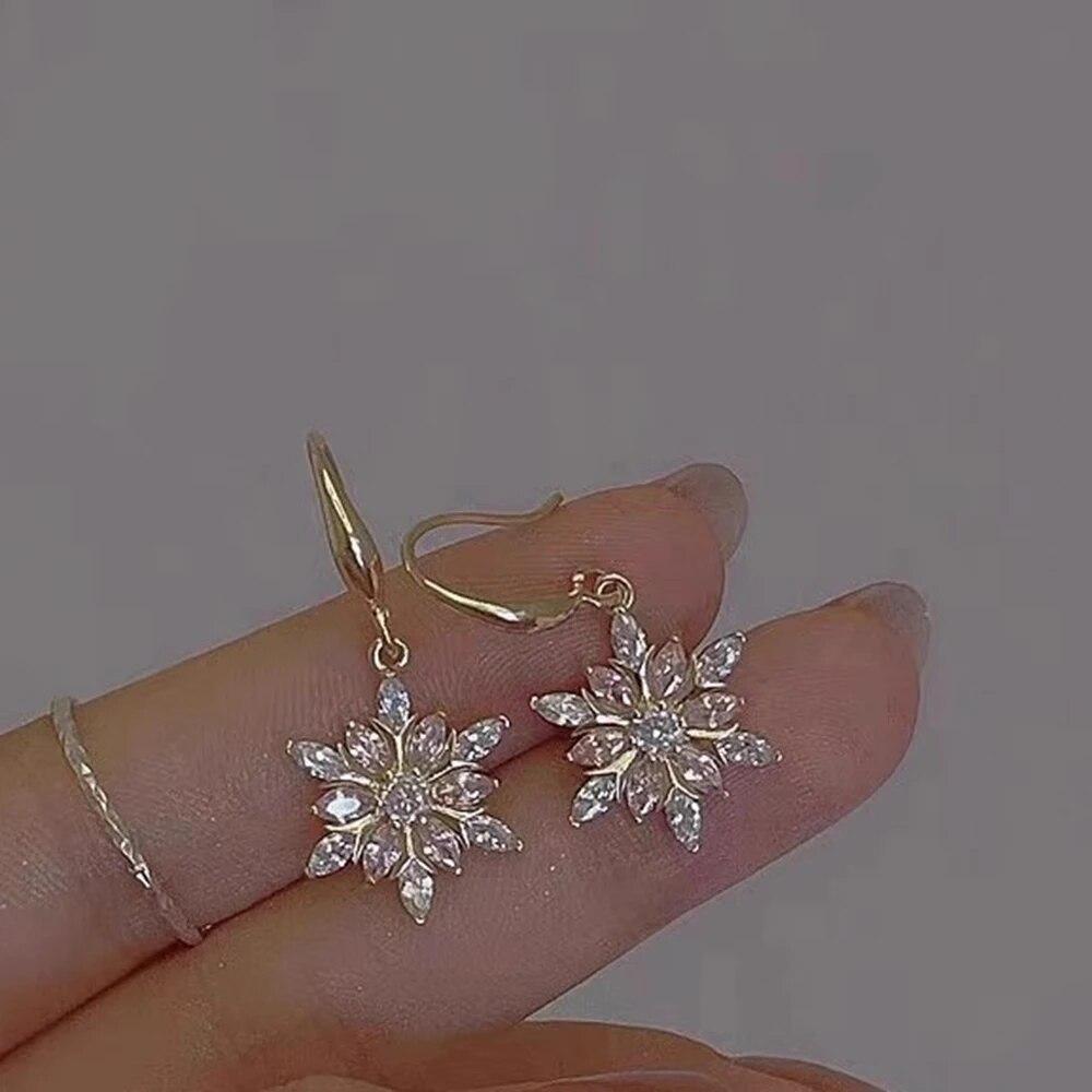 

Fashion Women Pink Zircon Snowflake Hook Dangle Earrings for Exquisite Female Wedding Party Christmas Earring Gift Jewelry золотий