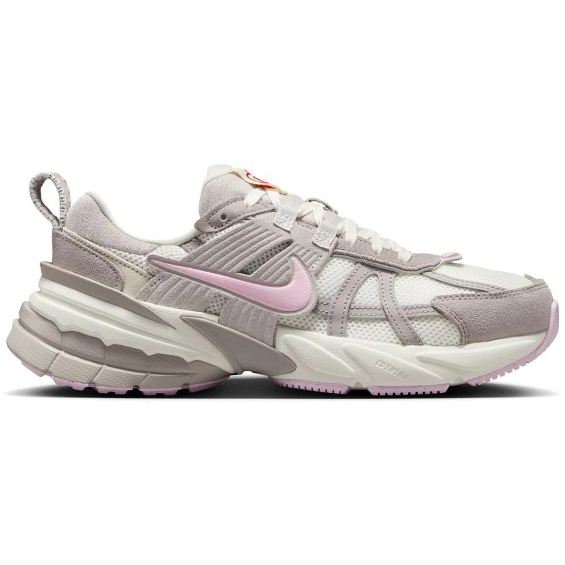 

Кроссовки Nike V2K Run Sail Pink Foam Sail College Grey (Женский)(HV5997-161) 37.5