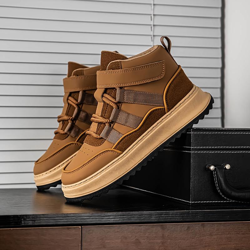 The New Men's Thick-soled High-top Casual Sports Shoes for Spring and Autumn Are Lightweight and Have Soft Soles