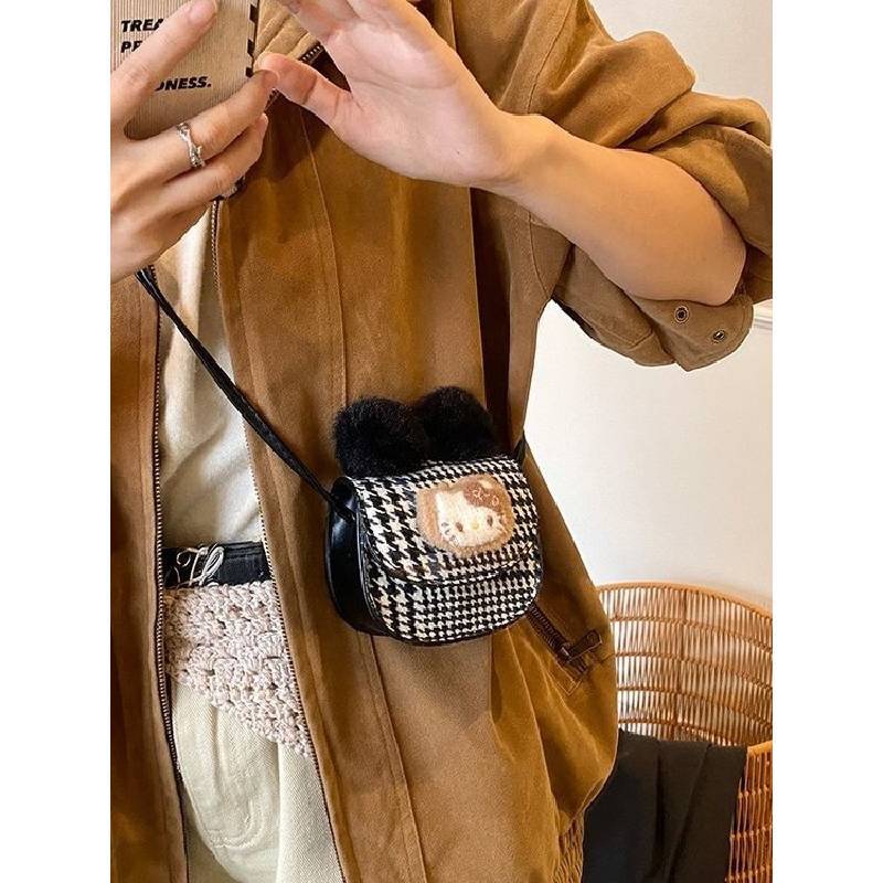 Hello Kitty Single Shoulder Bag With Retro Plaid Design For Daily Use