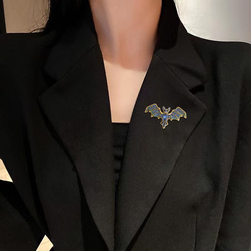 Devil Bat Retro Men's and Women's Accessories Environmentally Friendly Brooch