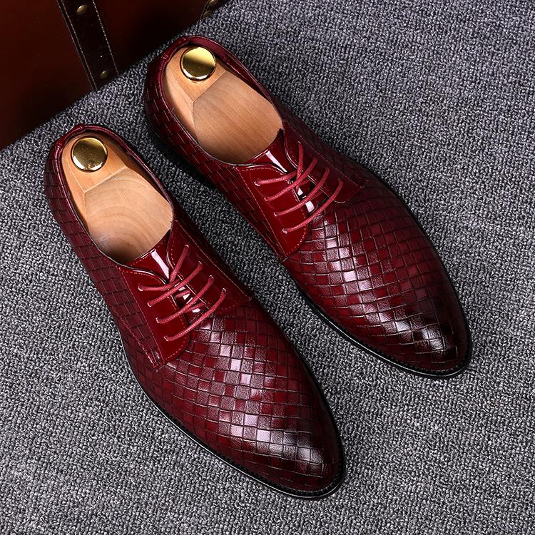 2025 Chaussures Formelles en Cuir Homme Chaussures de Ville Affaires Mâle Géométrique Rouge Oxfords Fête Mariage Décontracté Mocassins Homme Chaussure Homme88