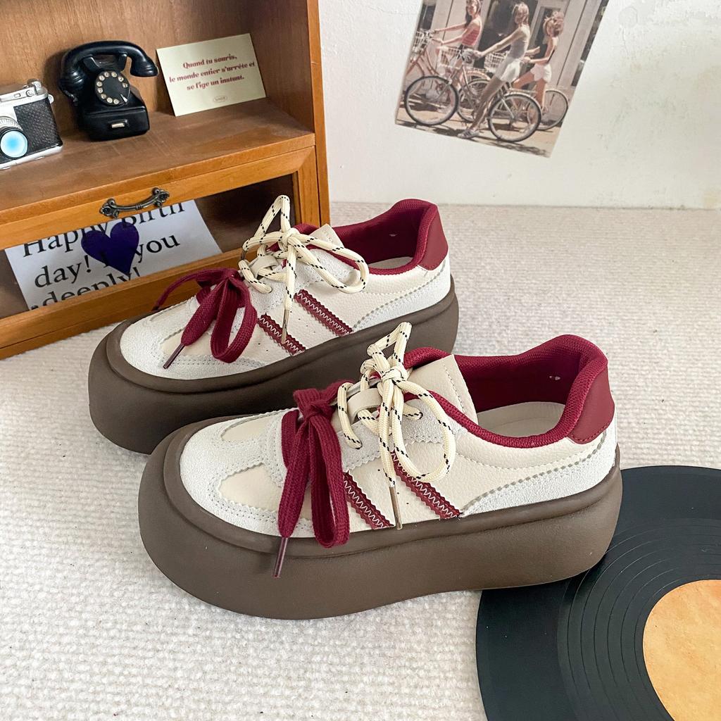 A9858 Latex Insole/popular Thick-soled German Training Shoes Women's 2024 New Autumn Leather Surface Hong Kong Style Board Shoes Little White Shoes