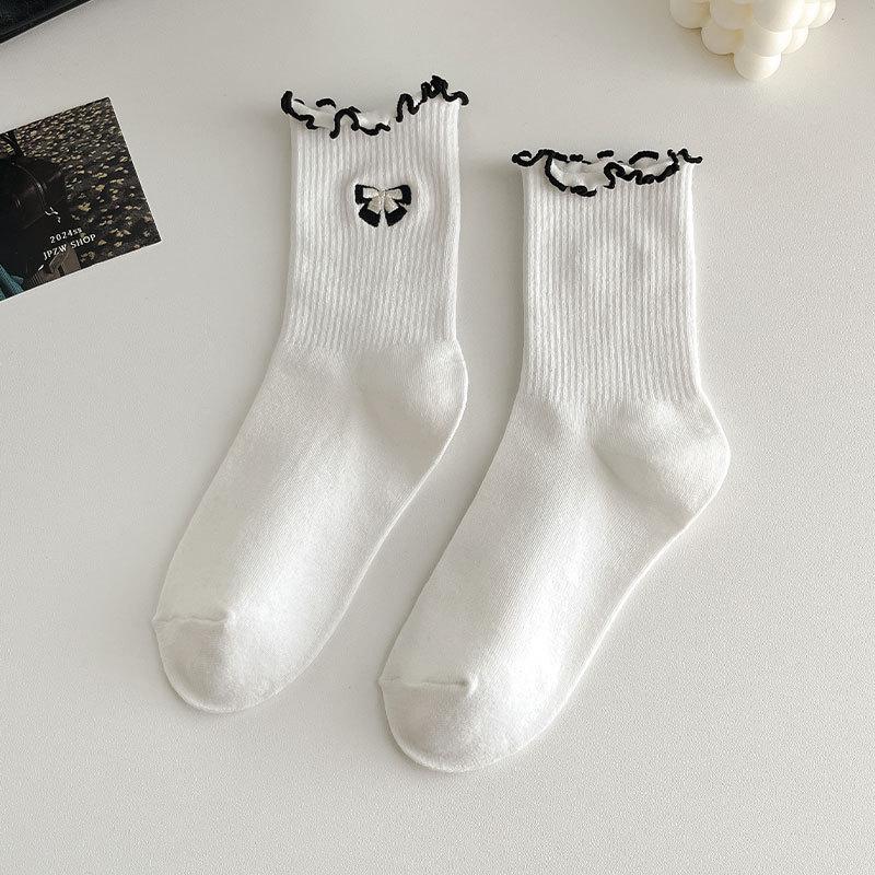 Ladies Spring and Autumn Fungus Lace Bow Embroidery Medium Tube Pile Pile Cotton Socks