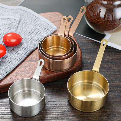 Vaisselle de table – Assiettes et plats de service