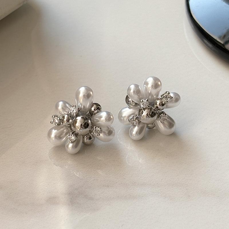 Silver needle pearl zircon fireworks stud earrings women s real gold electroplating light luxury explosive earrings earrings
