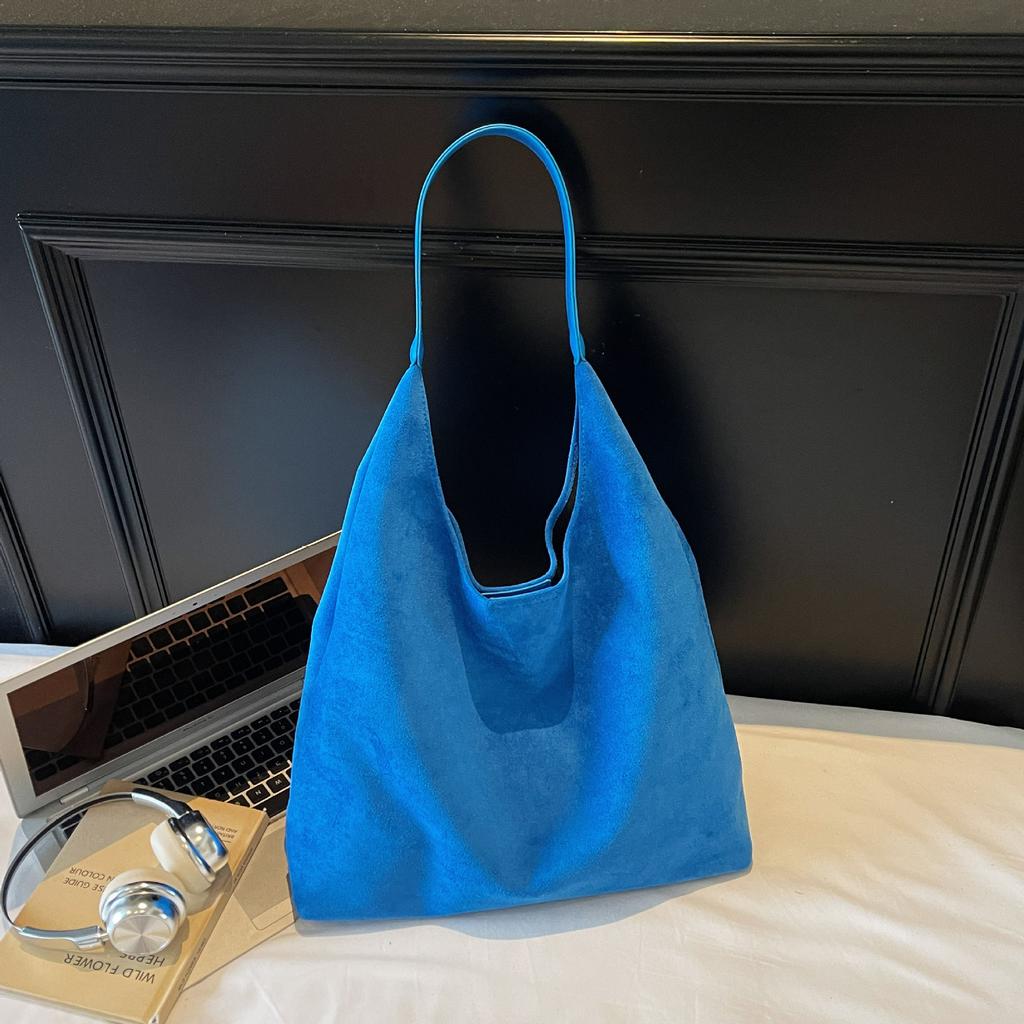 Retro Soft-faced Suede Bread Bag Women's 2025 New Spring Popular Large-capacity Shoulder Bag Fashion Bucket Bag