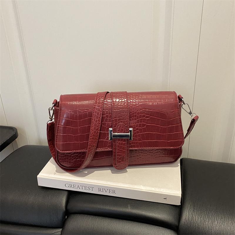 Crossbody Handbag with A Small Square Shape, Stylish and Casual, Single Shoulder Bag
