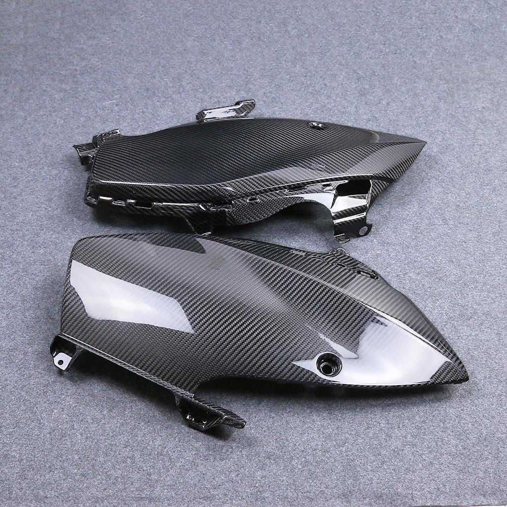 Suzuki Hayabusa GSX1300R Carbon Fiber Fuel Tank Lining Panel Modification