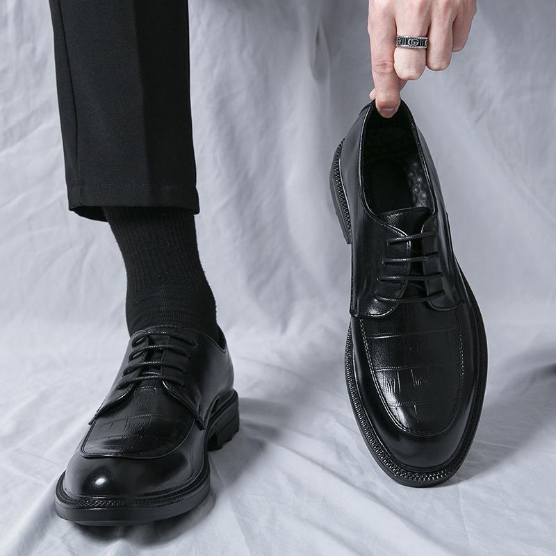Lädskor herr ny mode koreansk version trendiga vardagliga läderskor stor storlek formella affärsläderskor