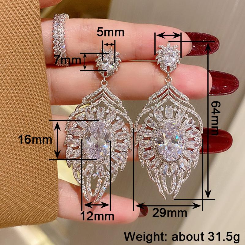 Huitan Gorgeous Hollow Design Drop Earrings For Women Sparkling Aesthetic Ear Accessories Delicate Elegant Wedding Band Jewelry