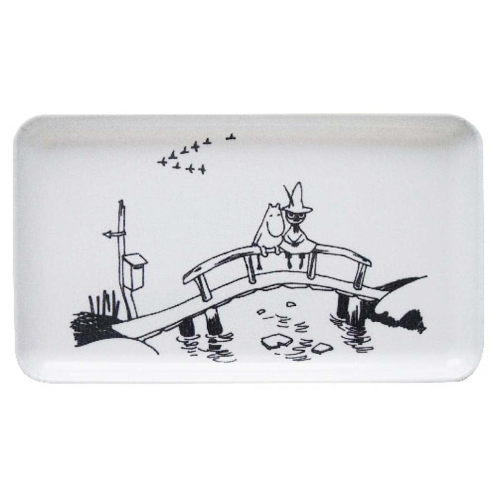 Okato Moomin Tray, Non-Slip, Dishwasher and Microwave Safe, Small, Moomin on a Bridge Design, Width 21.5 x Height 1.2 x Depth 12.5cm, Made in Japan