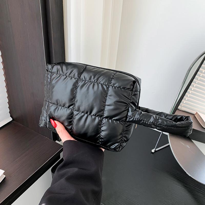 Simple Women Puffy Quilted Padded Makeup Storage Bag Space Cotton Clutches Zipper Solid Color Small Cosmetic Handbag MIT