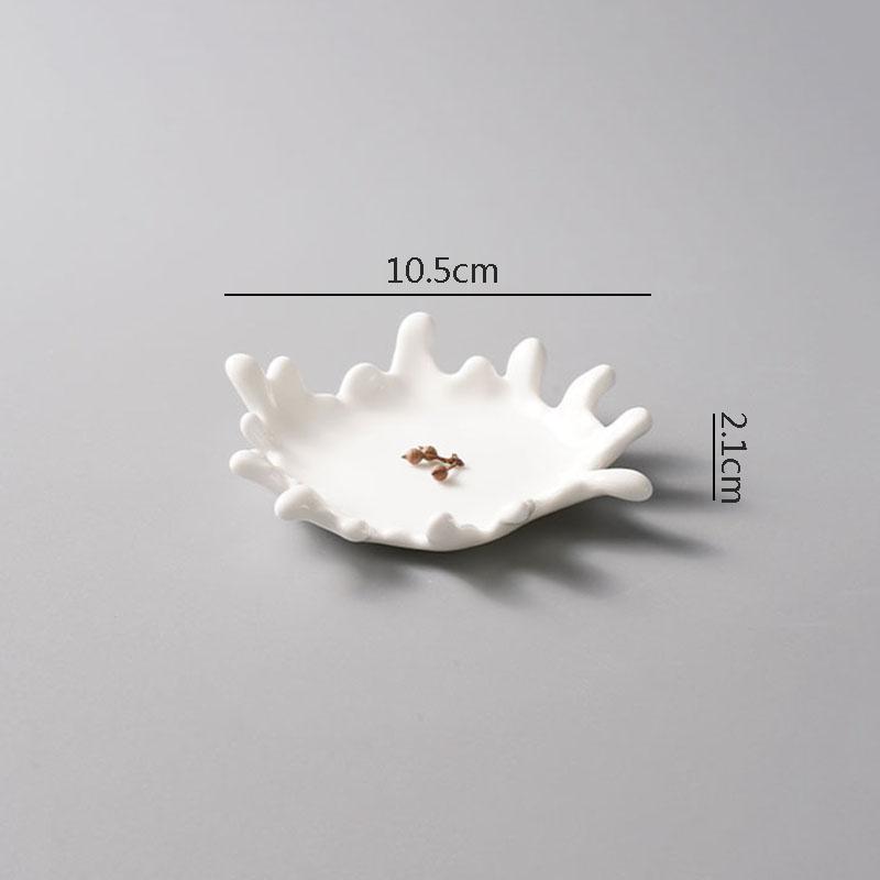 

Креативная керамическая тарелка в форме коралла, нестандартная тарелка для фруктов, салатная тарелка, десертные тарелки, суши-тарелки, специальная столовая посуда