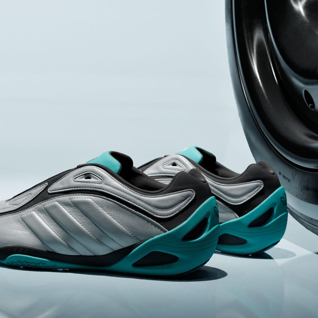 adidas Adiracer GT Mercedes AMG Petronas F1 Team Black Silver Metallic