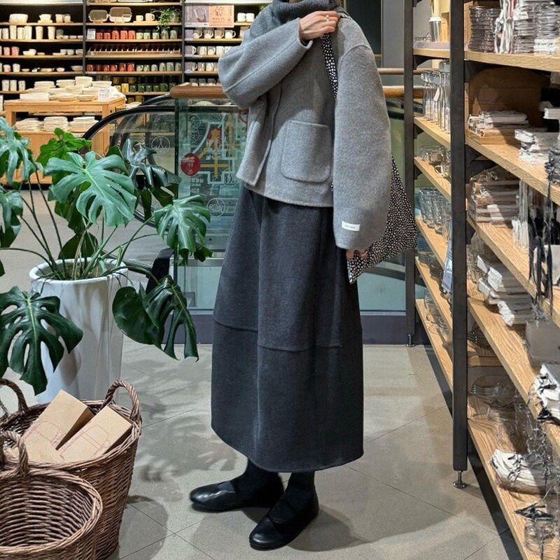 

Gray Woolen Skirt for Petite Women, Plus Size, Very Flattering, Deep Autumn A-Line Pear-Shaped Berkeley Skirt Dark Gray S