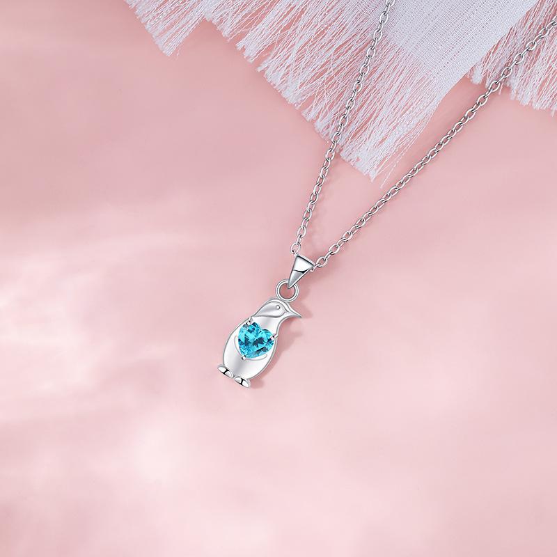 Original Design Love Penguin Necklace Female Light Luxury Fashion Commuter Stainless Steel Collarbone Chain