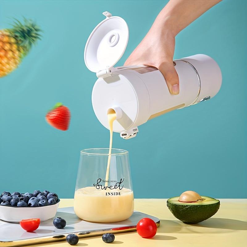 Portable USB Rechargeable Blender with LED Display - Compact 18.6 Oz Citrus Juicer, 700ml Capacity, Ideal for Smoothies and Shakes, Dual Lid Design