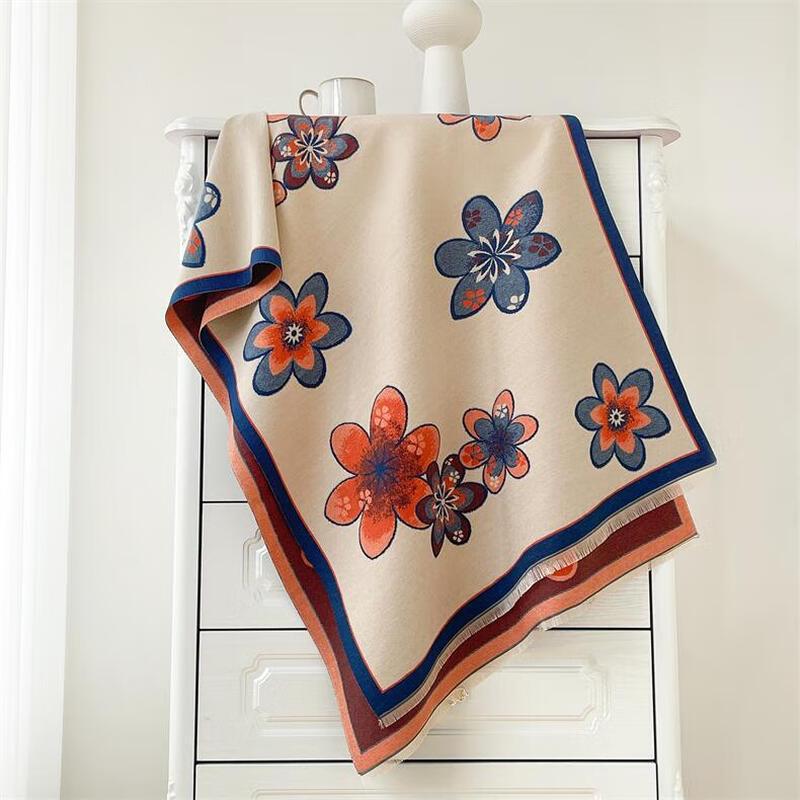 

Sweet Petal Winter Warm Scarf 190x65cm