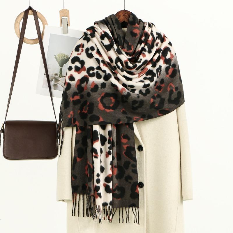 New Leopard Print Women's Scarf Fashion Classic Cashmere Fringed Thickened Warm Shawl Versatile Warm Scarf
