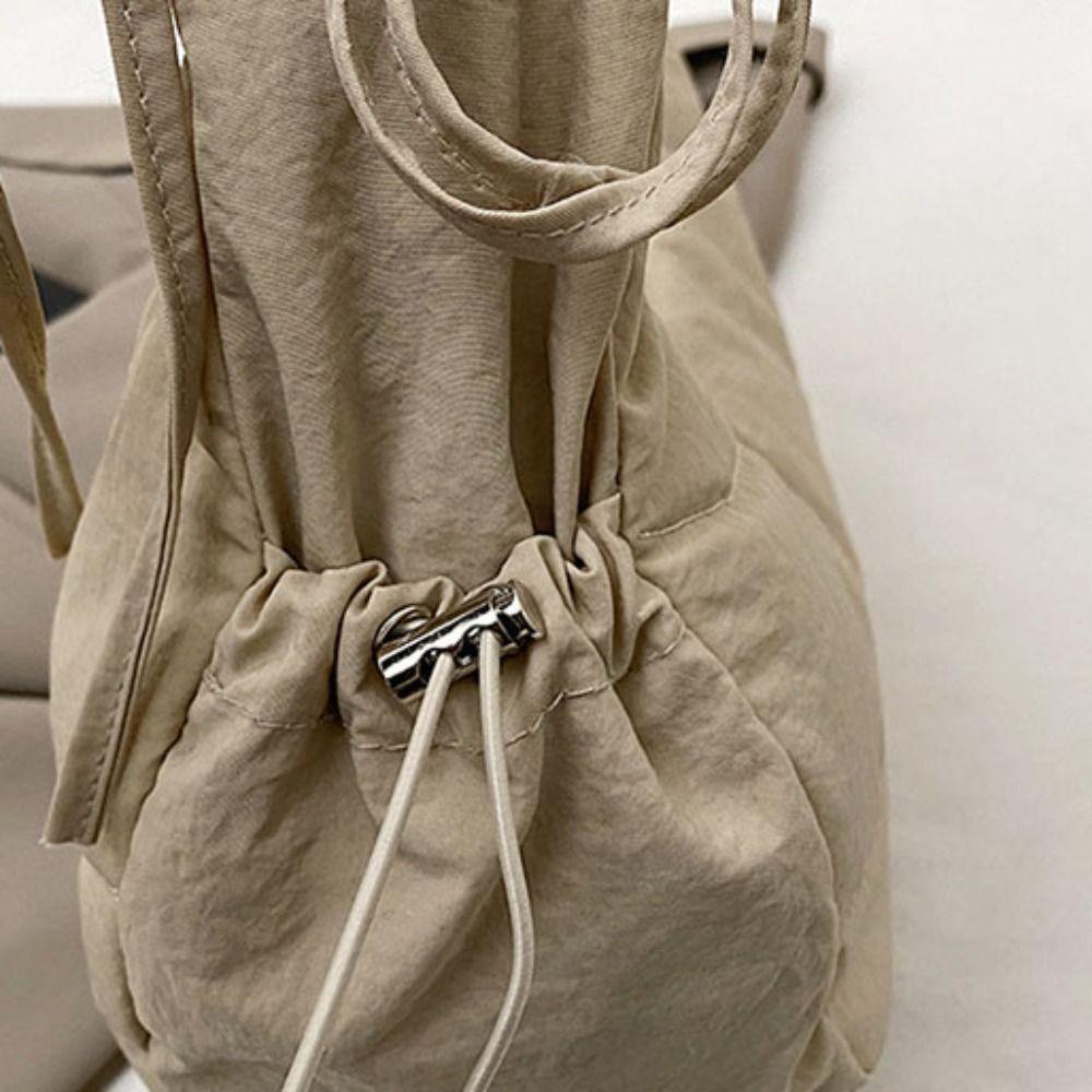 Nylon INS Shoulder Bag Korean Style Fashion Underarm Bag Simple Pleated Hand Bag  Travel