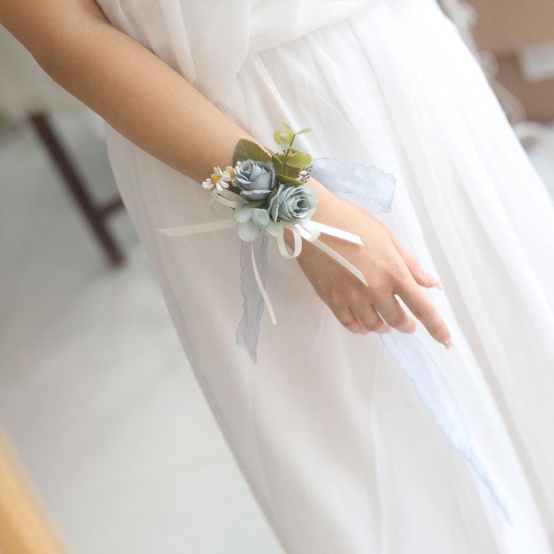 Стиль Мори: Бутоньерка для подружки невесты и подарочная коробка на память