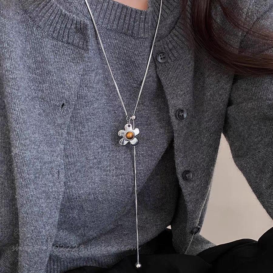 Tiger'S Eye Stone Flower Necklace Women'S Light Luxury High-End Sense Niche Long Sweater Chain Atmospheric High-End Versatile Accessories