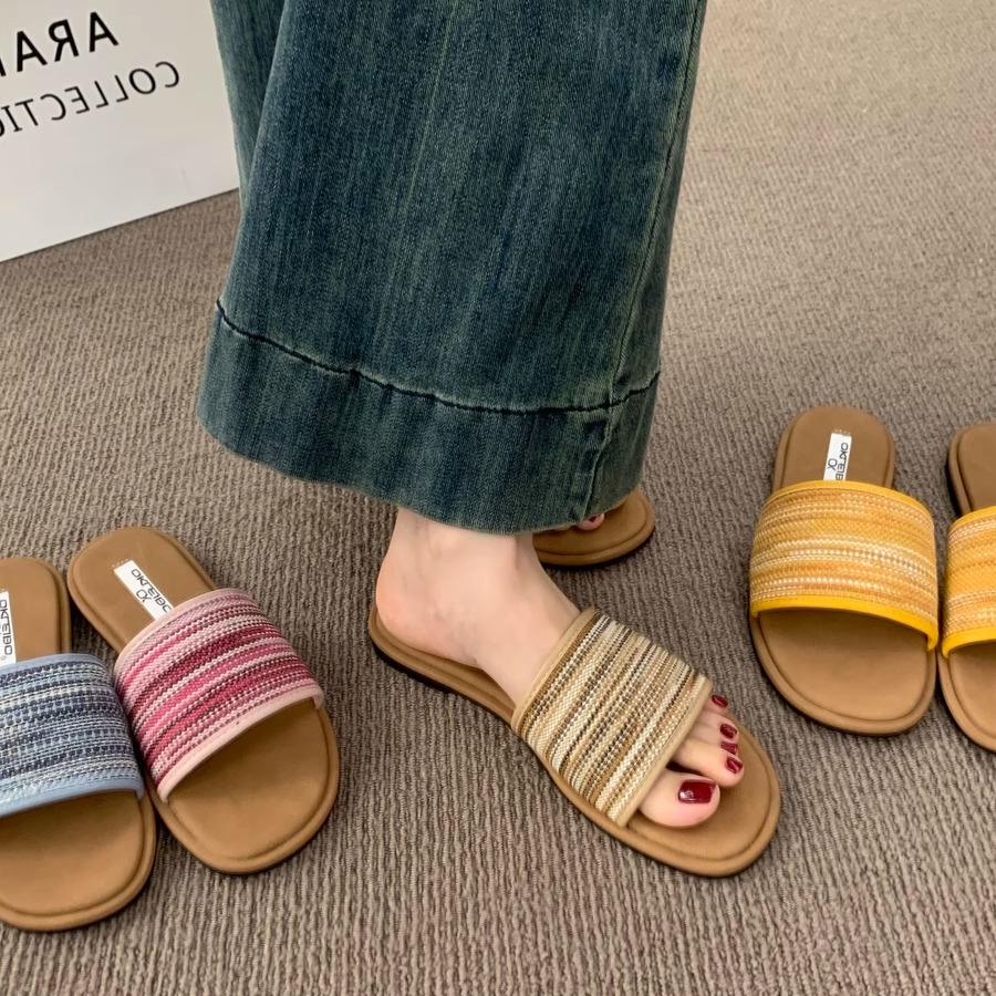 Ethnic style woven word with flat bottom slippers women's summer wear 2025 new bohemian casual beach sandals