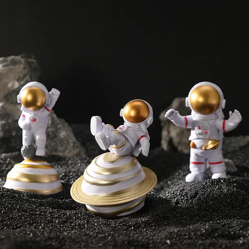 3 pcs Astronaut Figure Statue Figurine Spaceman Sculpture Educational Toy Desktop Home Decoration Astronaut Model For Kids Gift
