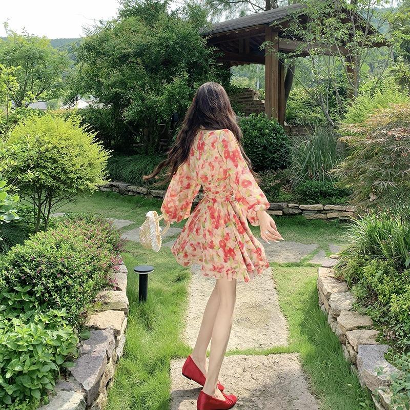 New Collar Floral Sweet Pleated Waist Lantern Sleeves Waist Top Skirt Seaside Vacation Suit Women