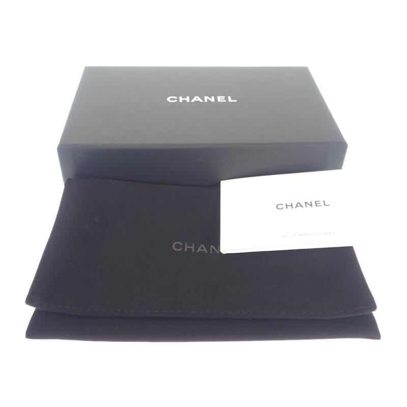 Chanel AP0232_B33352_10601 Bifold Geldbörse weiß Damen