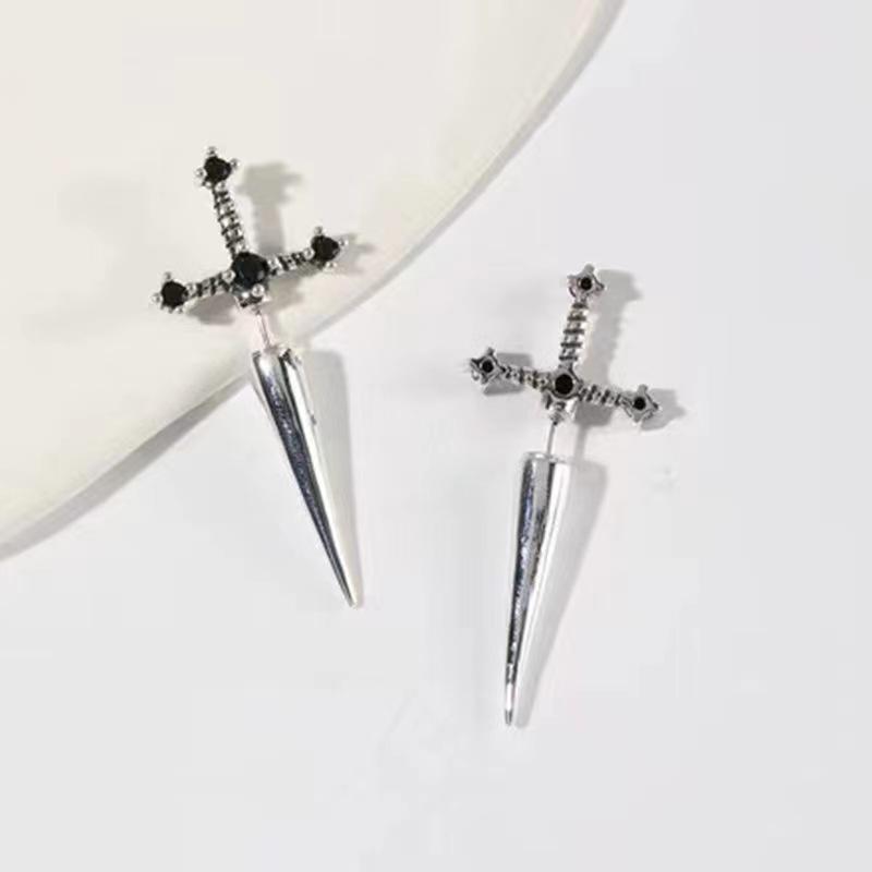 Kiss Jewelry Punk Sword Gothic Kinitial Piercing Earrings for Women Men Goth Crystal Ear Jacket Dagger Stud Earrings Jewelry