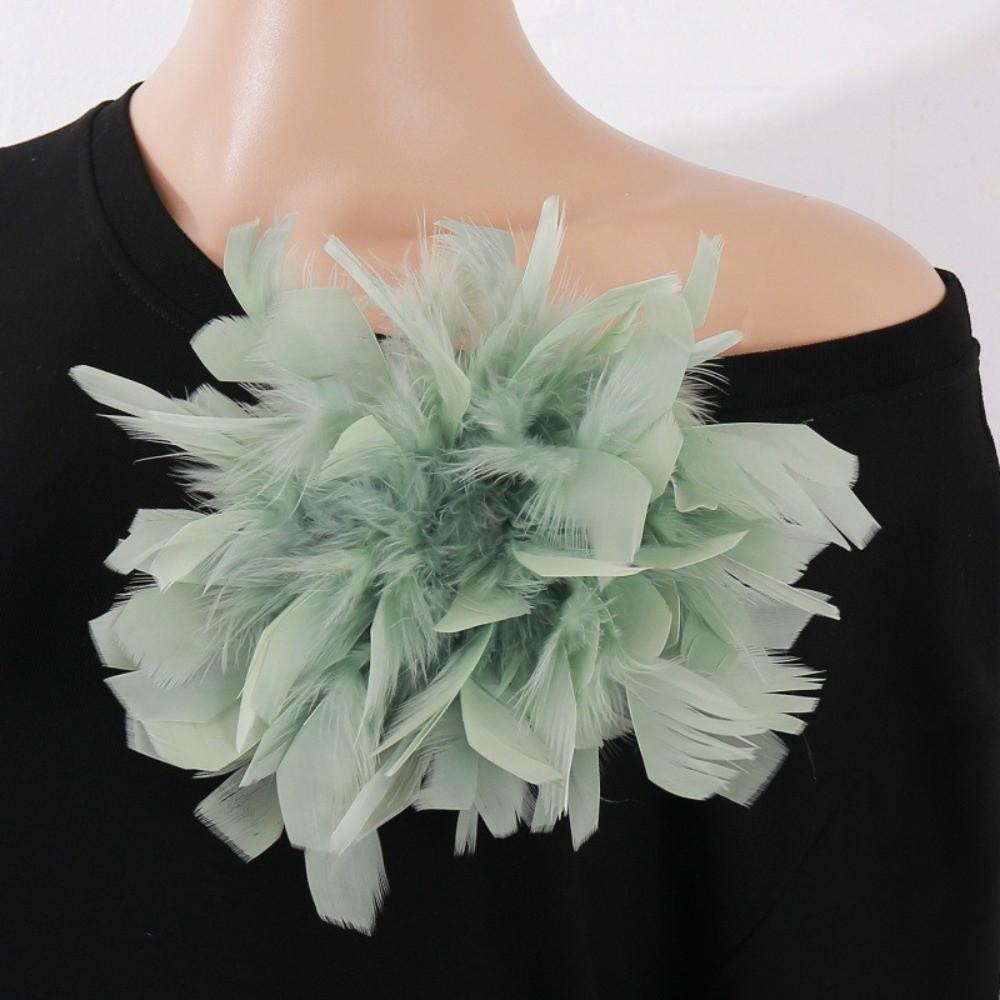 Handmade Feather Brooch Large Size Lapel Pins  Decorative Dress Accessories