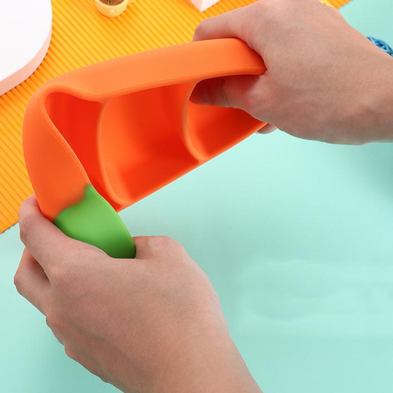 With Silicone 5pcs Children Plate Fork Spoon Cartoon Carrot Grid Baby Dishes Nonslip Antifall Kids Plate Baby Feeding Stuff