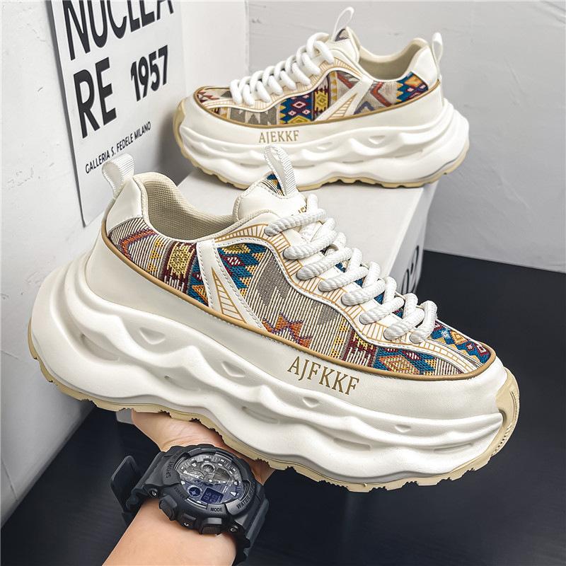 Fashion 2024 Personalized and Niche New Fashionable Lace Up Sports Casual Black Anti Slip Thick Soled Men's Shoes