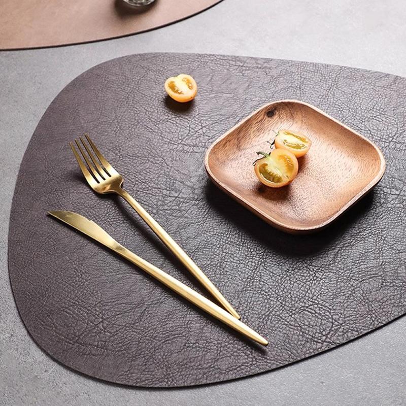Set di Tovaglietta e Sottobicchiere in Ecopelle Irregolare Impermeabile e Resistente all'Olio Tappetini da Tavola Ristorante Occidentale Tappetini Termoisolanti