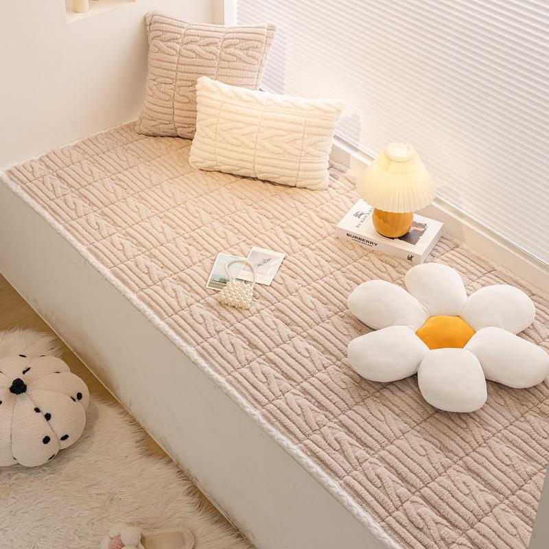 Cream Wind Milk Fleece Bay Window Mat, Window Sill Mat  New Autumn And Winter Thickened Plush Transformation Artifact Seat Cushion