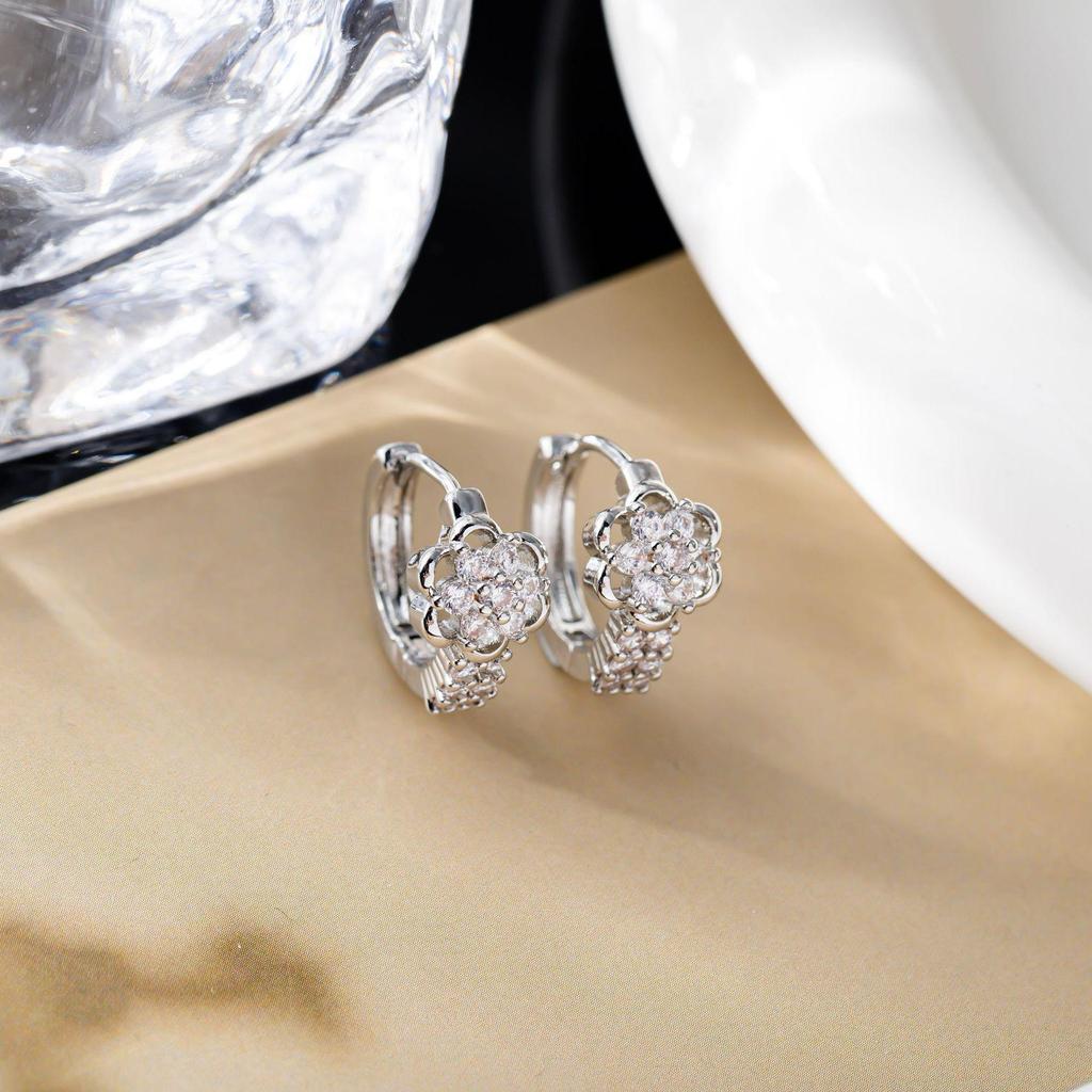 Japanese Korean Luxury Zirconia Flower Ear Clips: Elegant Micro-set Exquisite Earrings for Women