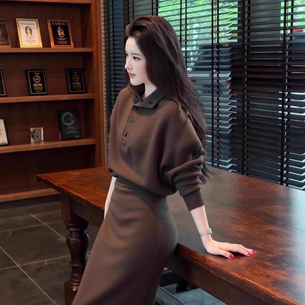 2025 Autumn Light Luxury Brown Sweater and Skirt Set - Feminine, Elegant, and Stylish