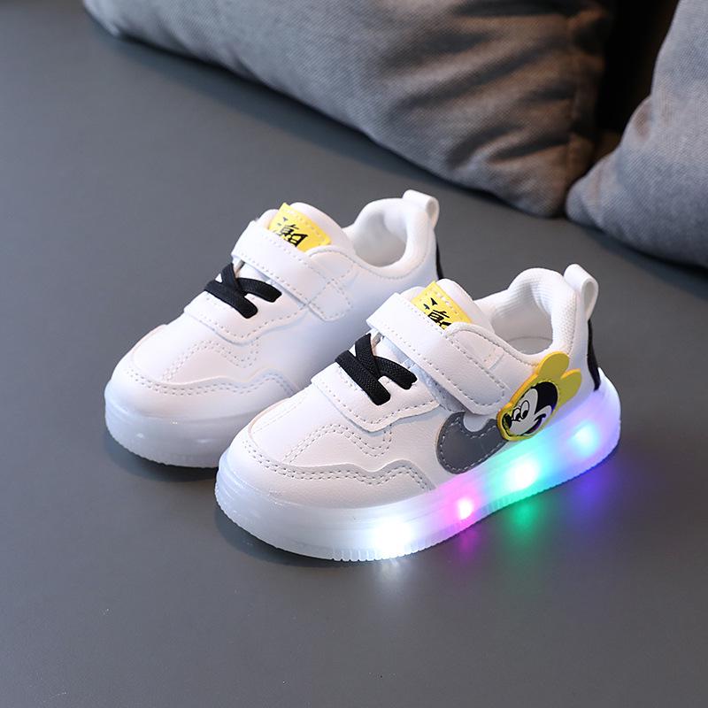 Kids' Korean Style Light-Up Skate Shoes - Unisex Cartoon Sneakers for Spring & Autumn
