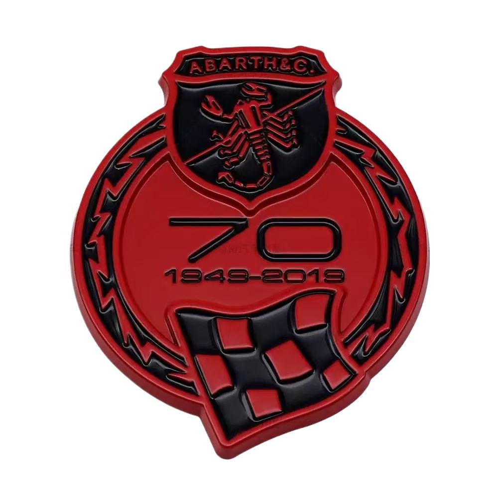 

1 шт. 500 Abarth 500 595 124 125 695 70 Anniversario Металевий Значок Автомобіля Емблема 70-річчя Наклейка Декор Кузова Наклейки
