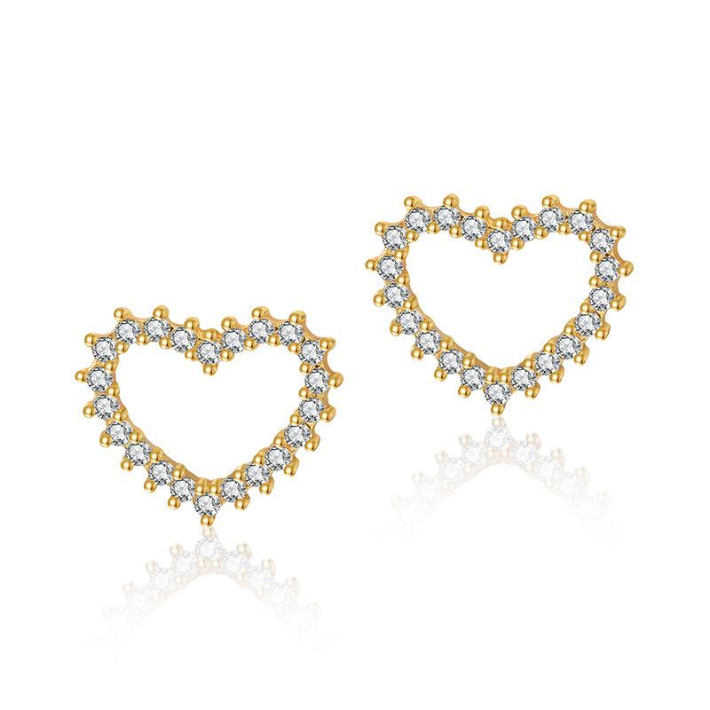 Simple Ins Style Sweet Heart Shaped 18k Gold Plated Copper Stud Earrings For Women