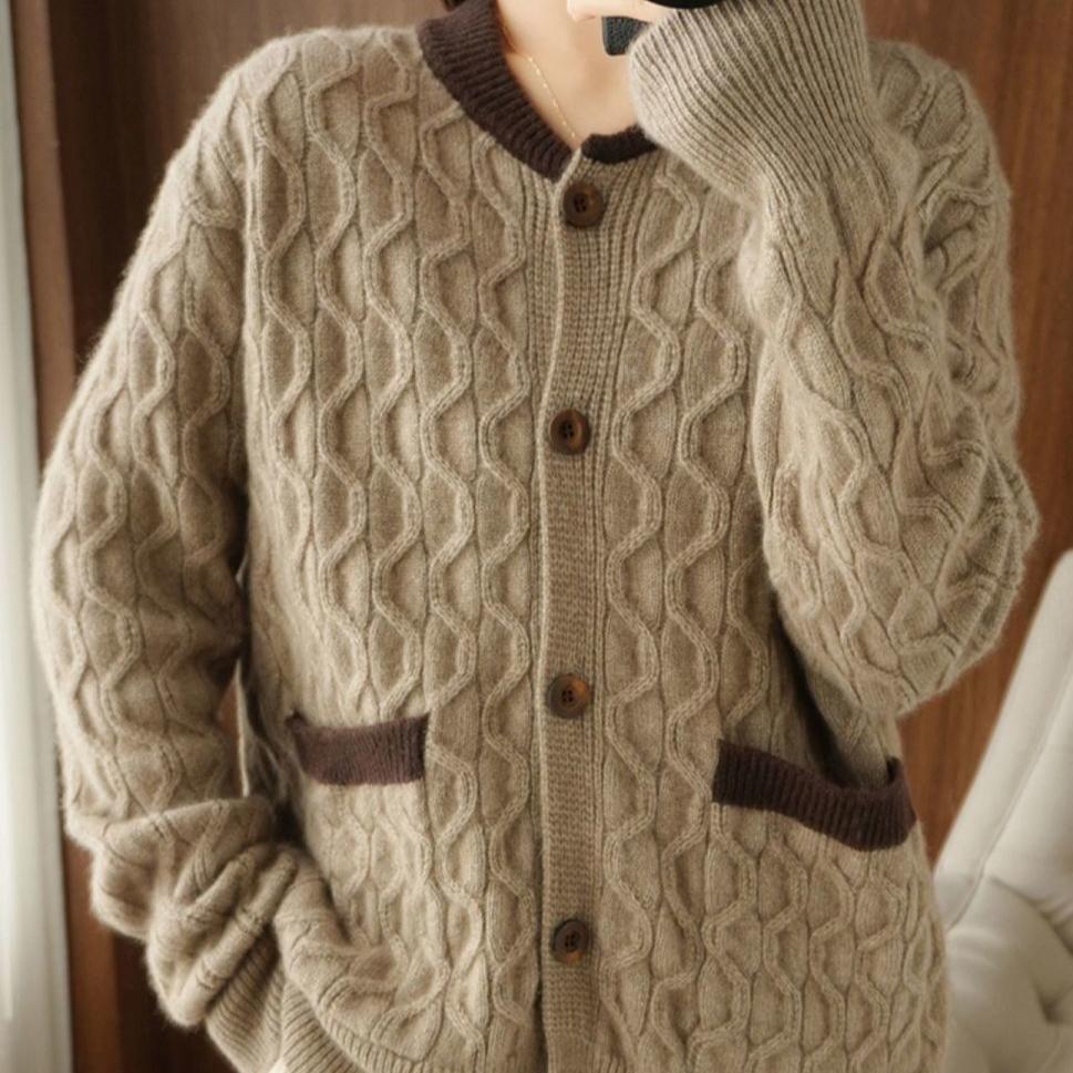 Loose Round-neck Knitted Cardigan for Women Paired with Stylish Short Knitted Top for Autumn and Winter